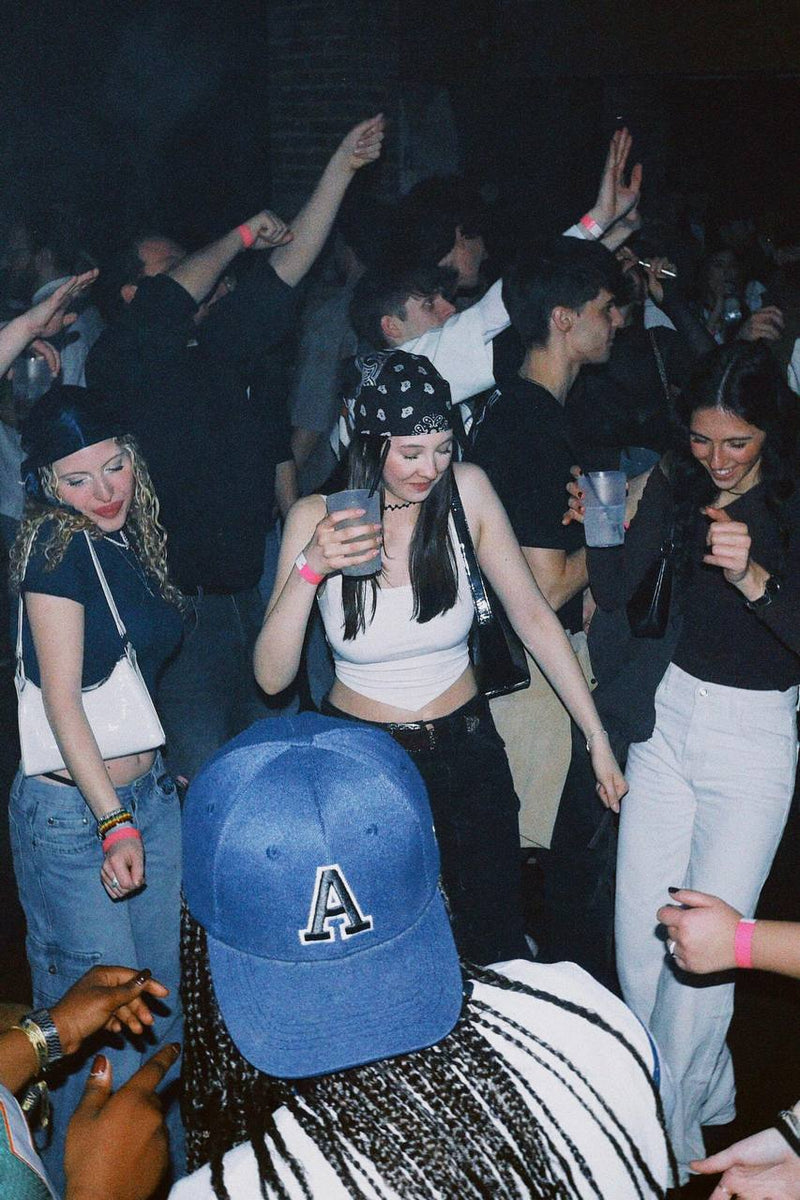 Y2K PARTY - DER MAST — foto 5